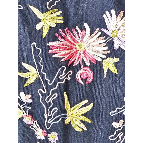 Ikon Women Large Embroidered Floral Black Jacket With Button Front Made In India - Picture 3 of 9